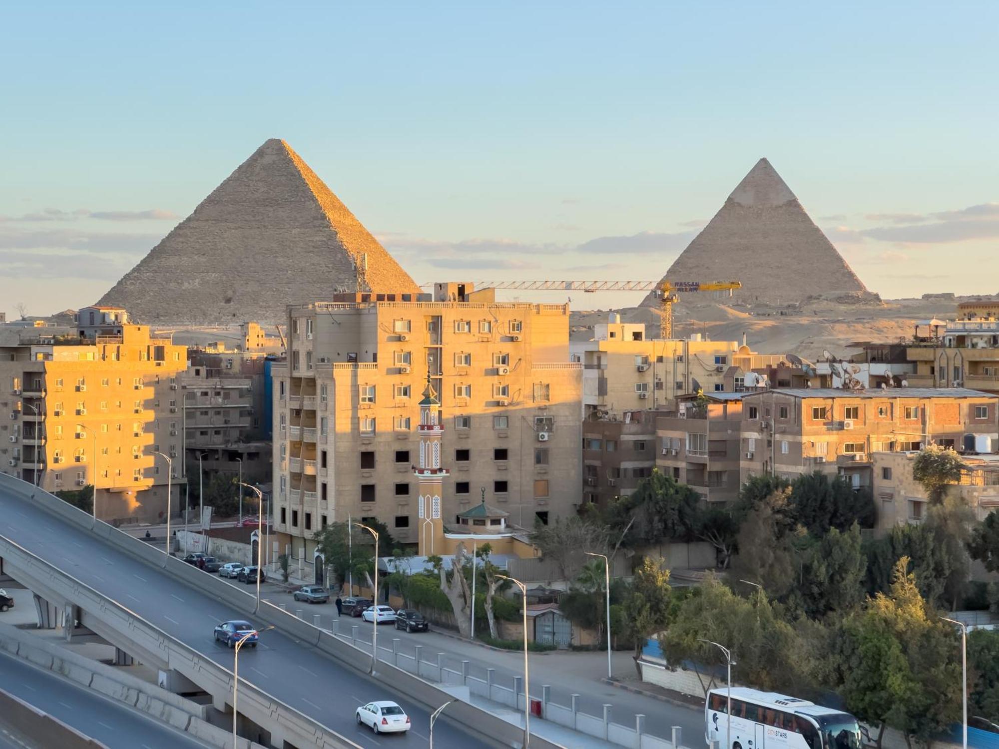 Royal Crown Hotel Giza Pyramids View Kafret el-Gabal Exteriér fotografie