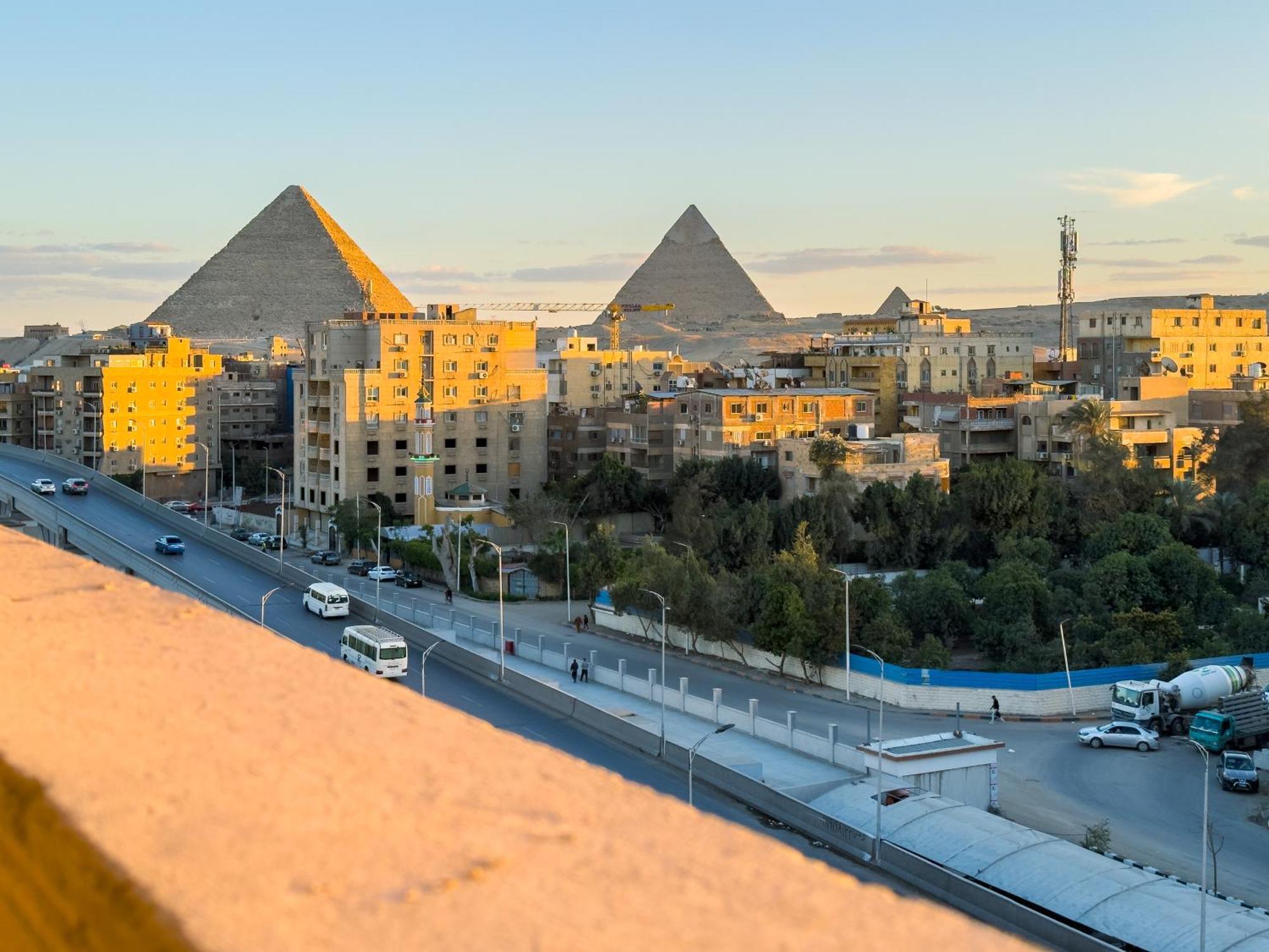 Royal Crown Hotel Giza Pyramids View Kafret el-Gabal Exteriér fotografie