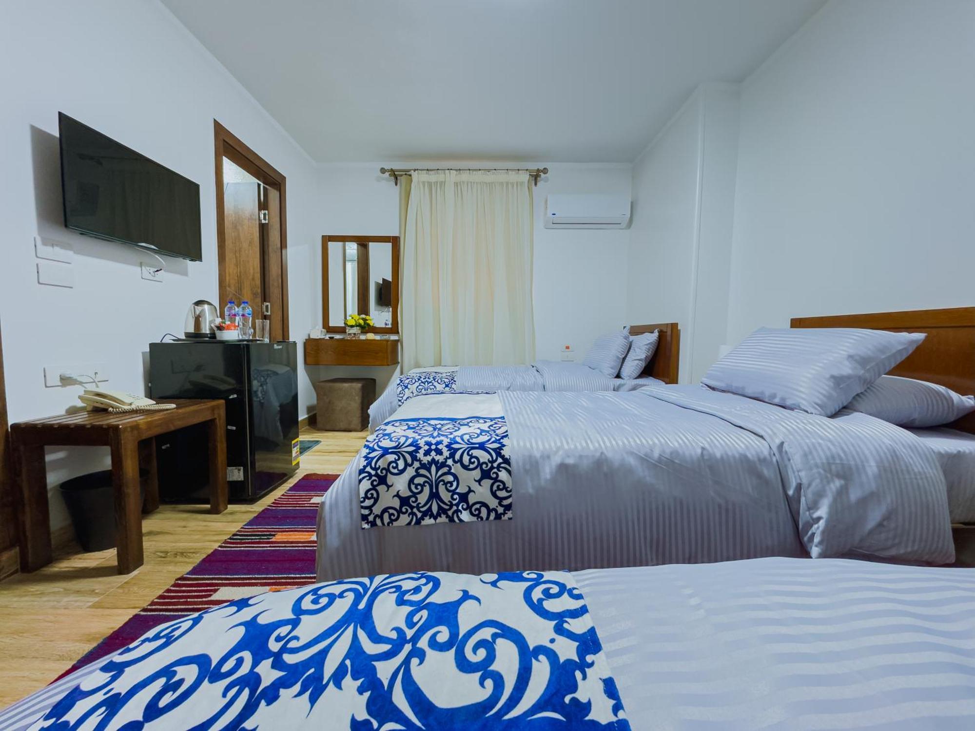 Royal Crown Hotel Giza Pyramids View Kafret el-Gabal Pokoj fotografie