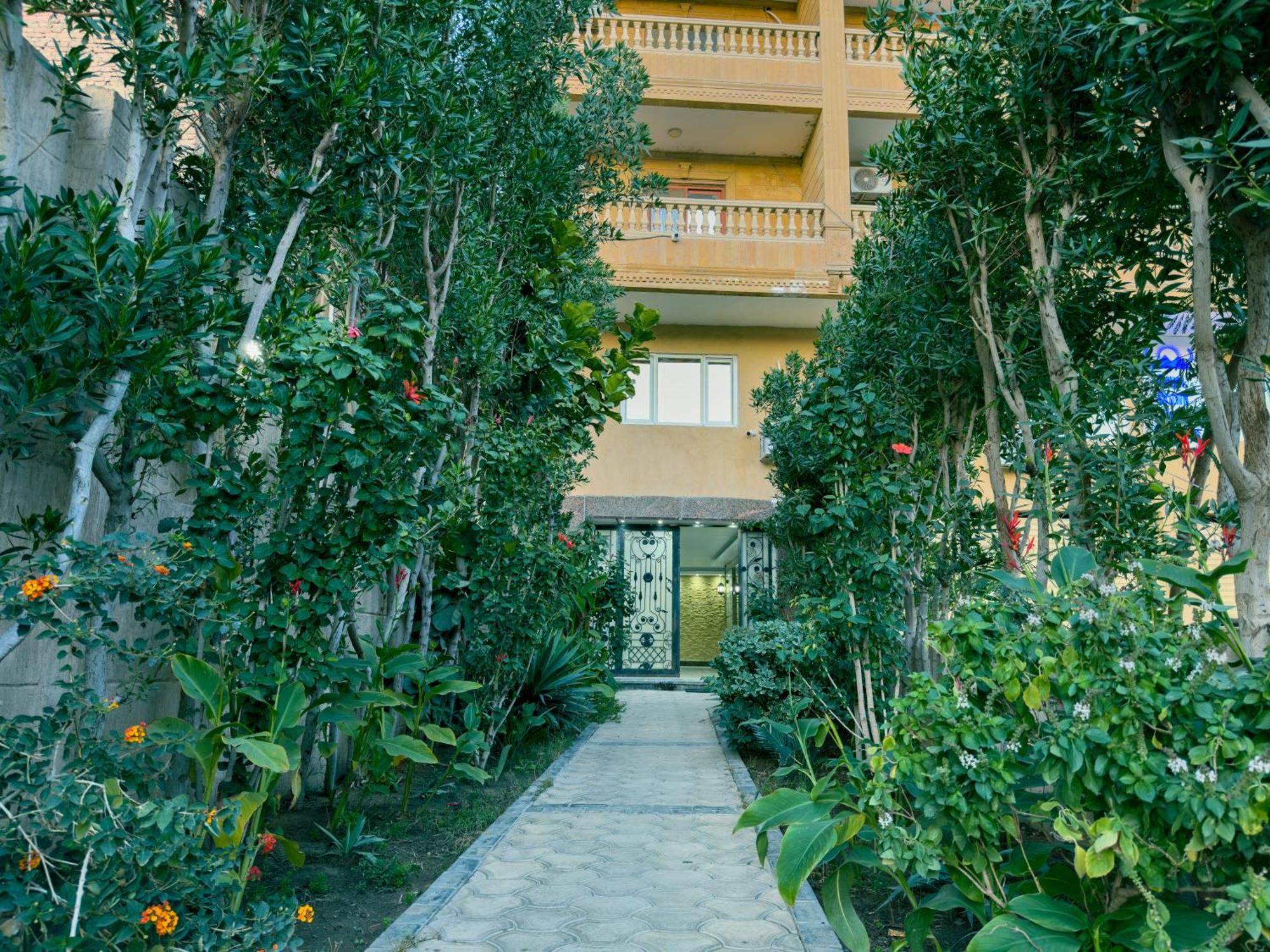 Royal Crown Hotel Giza Pyramids View Kafret el-Gabal Exteriér fotografie