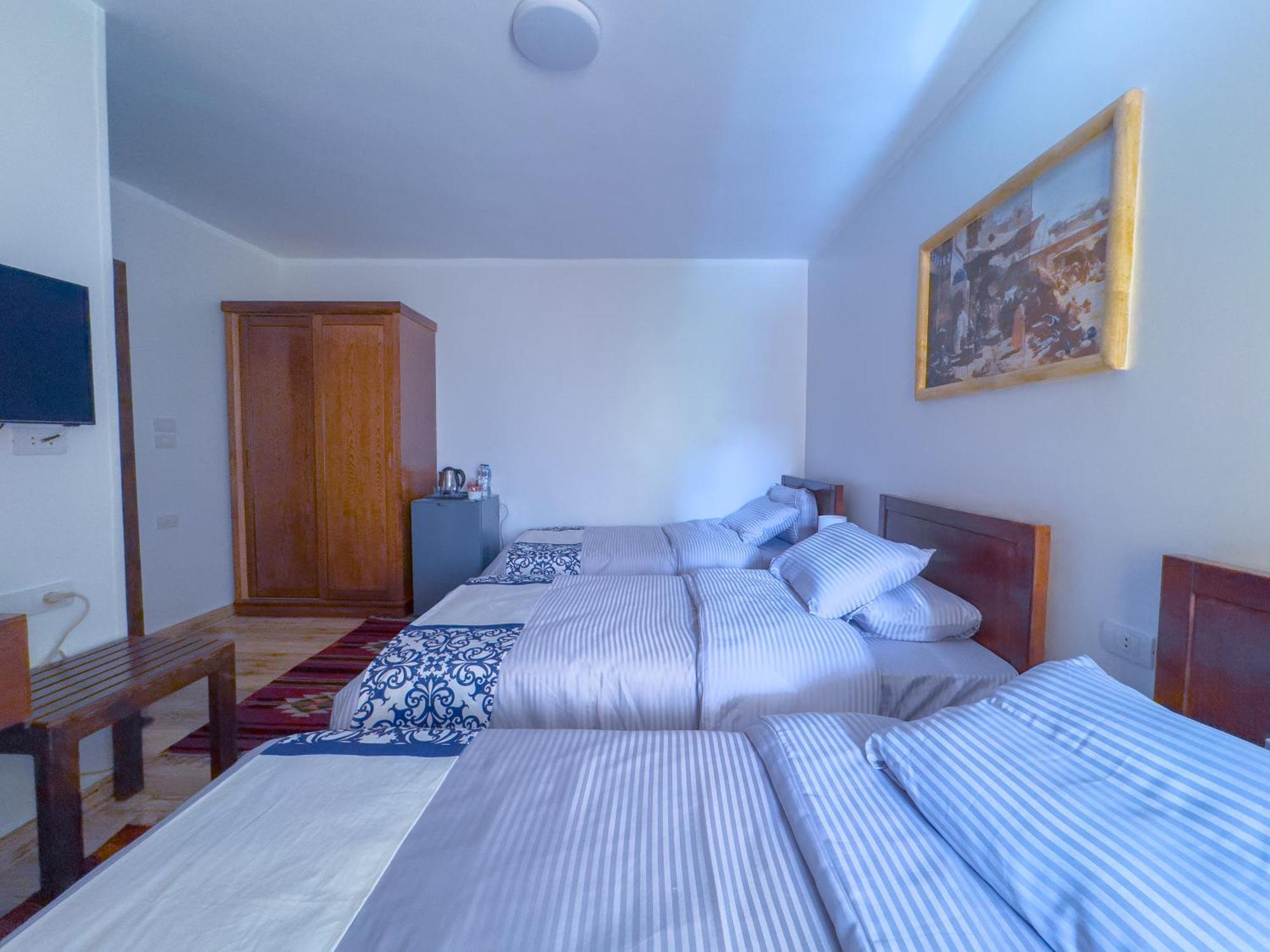 Royal Crown Hotel Giza Pyramids View Kafret el-Gabal Pokoj fotografie